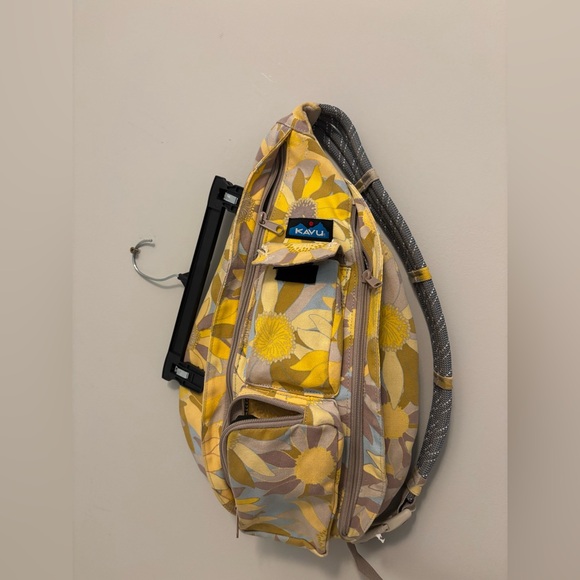 Kavu Rope Sling Bag - Picture 4 of 11